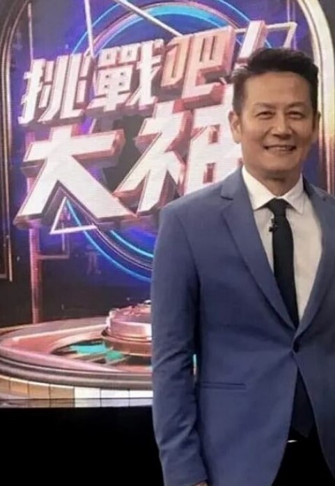 soul上面认识了一位深圳小姐姐王欣茹颜值十分扛打聊了不到一周就约出来了非常主动一到酒店就直奔主题最终以早晚两炮结束战斗意犹未尽 - 99免费看片