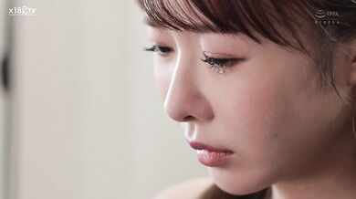 【中文字幕】夫の同僚に日夜问わず24时间、粘着レ×プされ続ける社宅生活―。